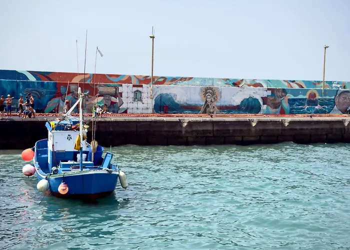 La Casita Del Muelle De Los Abrigos, Tenerife Sur, Junto Al Mar